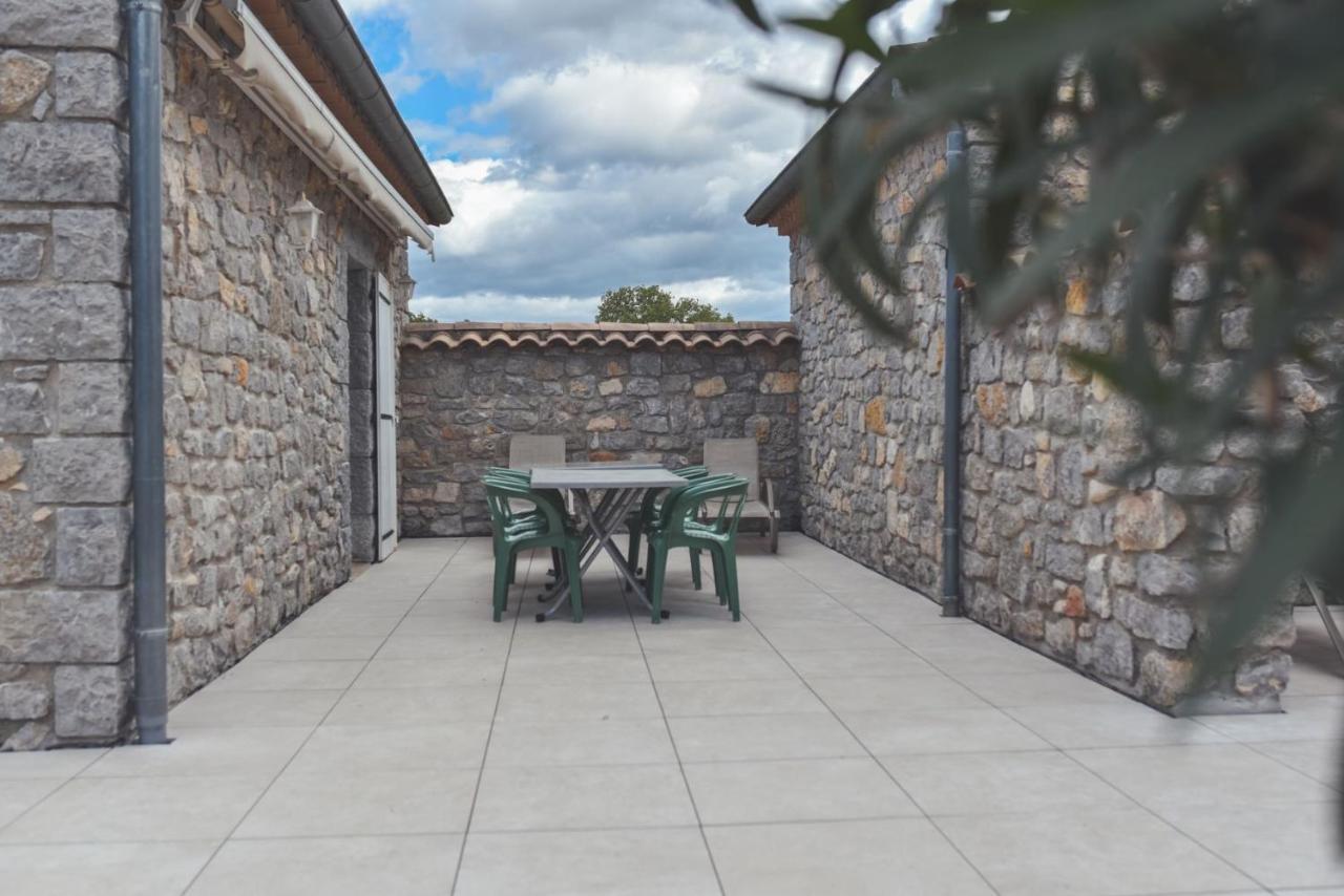 Chateau De Chaussy Ruoms Exterior foto
